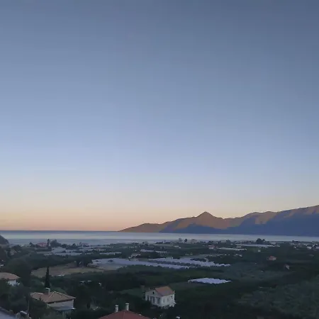 West Red Rock And View Maisonette * Leonídion