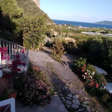 West Red Rock And View Maisonette