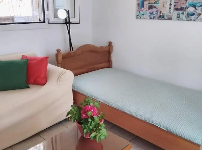 West Red Rock And View Maisonette * Леонидион