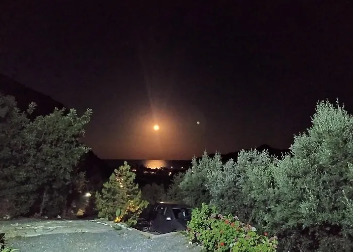 West Red Rock And View Maisonette * Leonídion